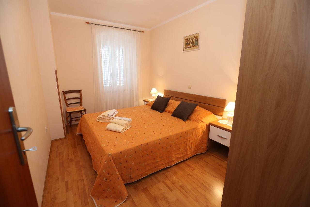 Apartment By The Sea Baska  Exterior photo
